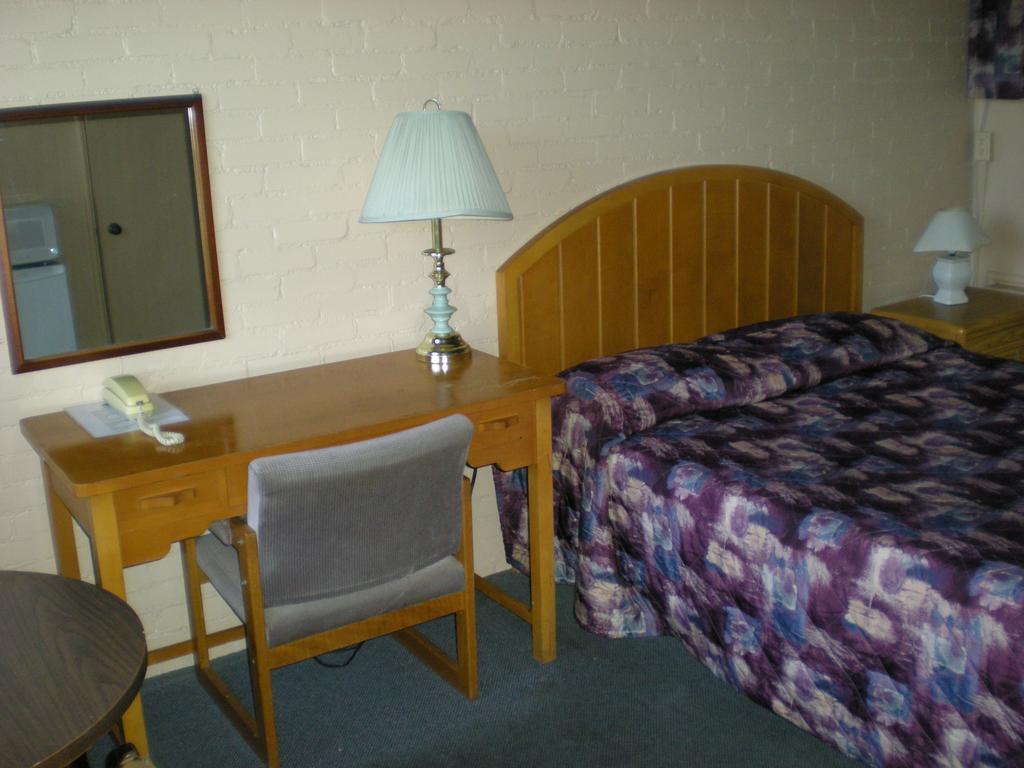 Motel Seigneurie De Vaudreuil Екстериор снимка