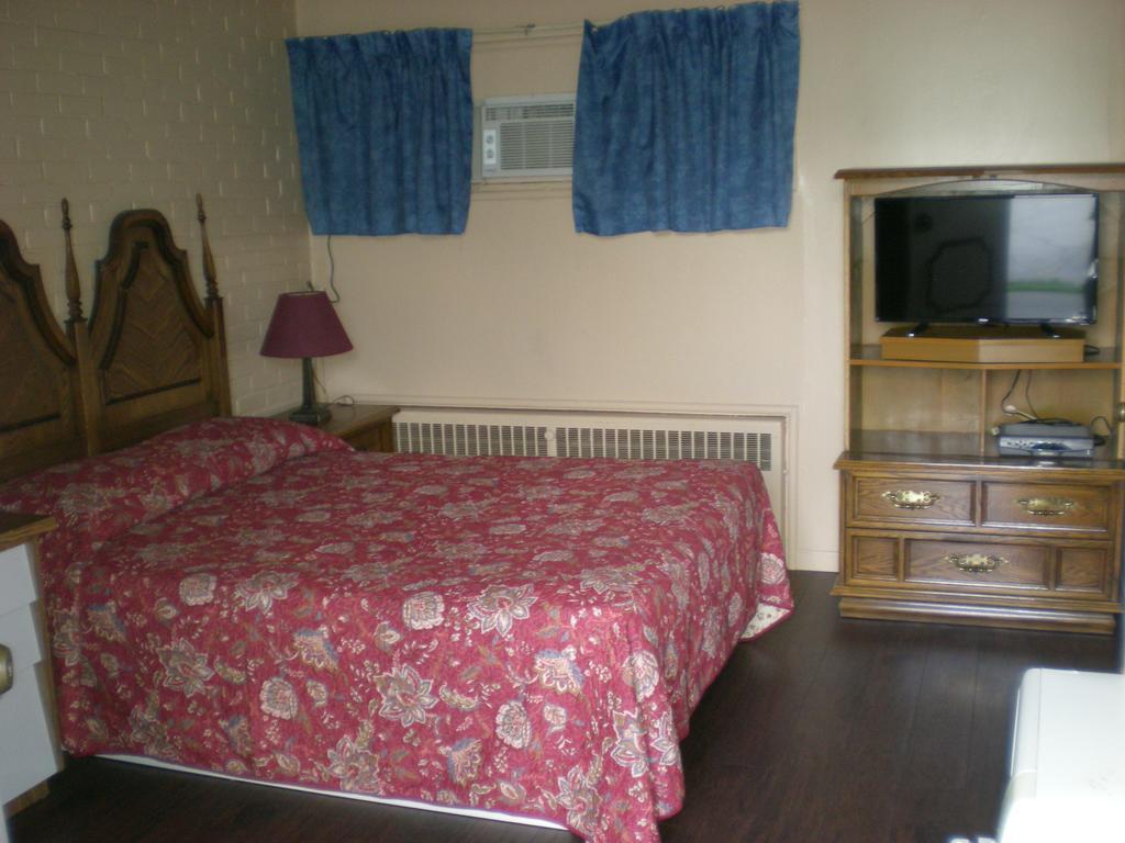 Motel Seigneurie De Vaudreuil Екстериор снимка